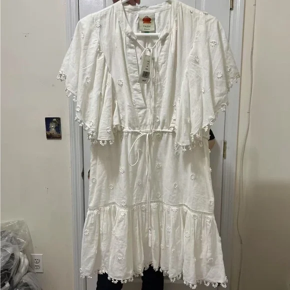 FARM Rio White Mini Dress - Picture 1 of 1